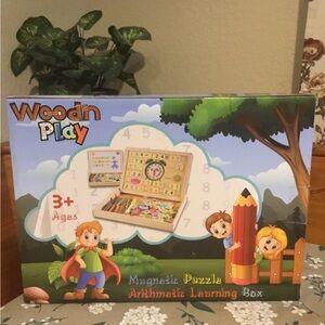 Magnetic puzzle arithmetic learning box